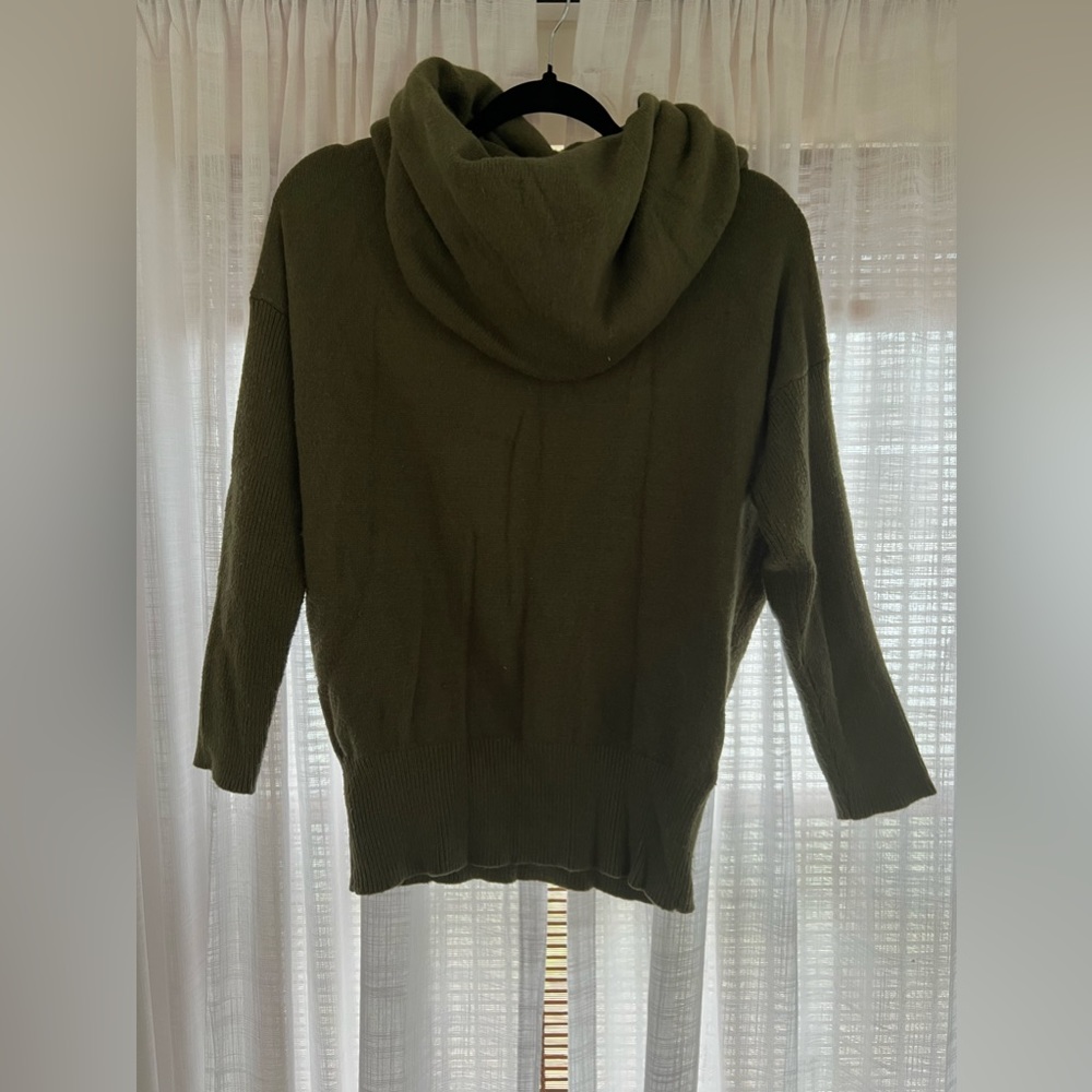 Green cozy cowl-turtle neck sweater